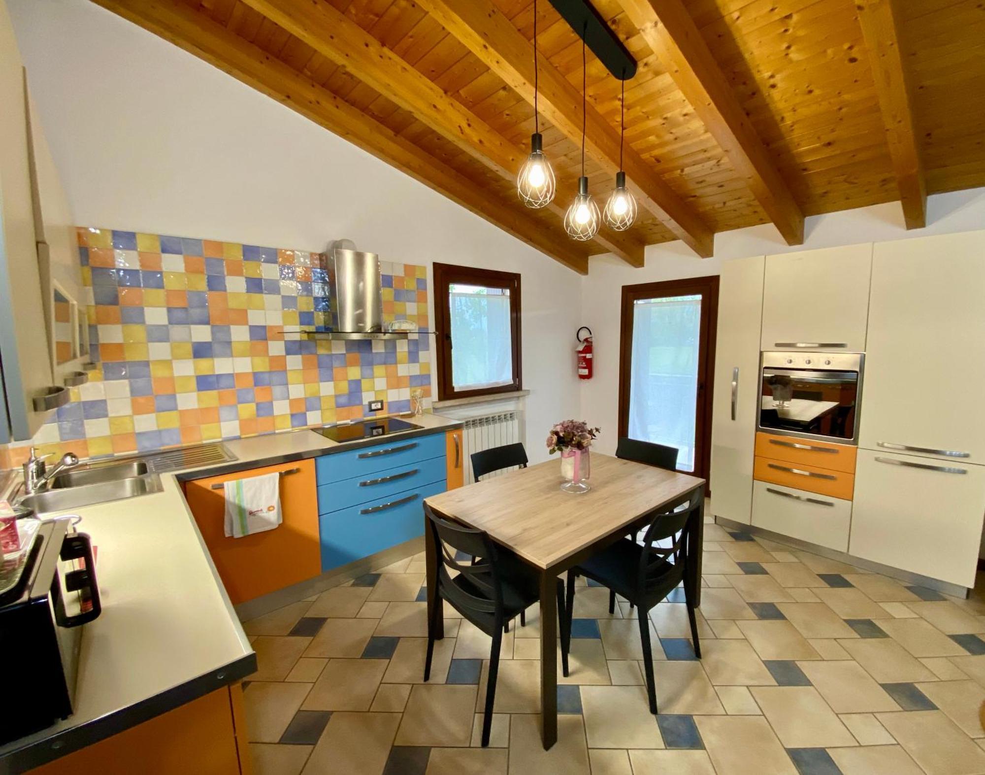 Enjoy House